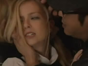 捷克高顏值美人Abigaile Johson 咖啡店服務館遇到猥瑣男